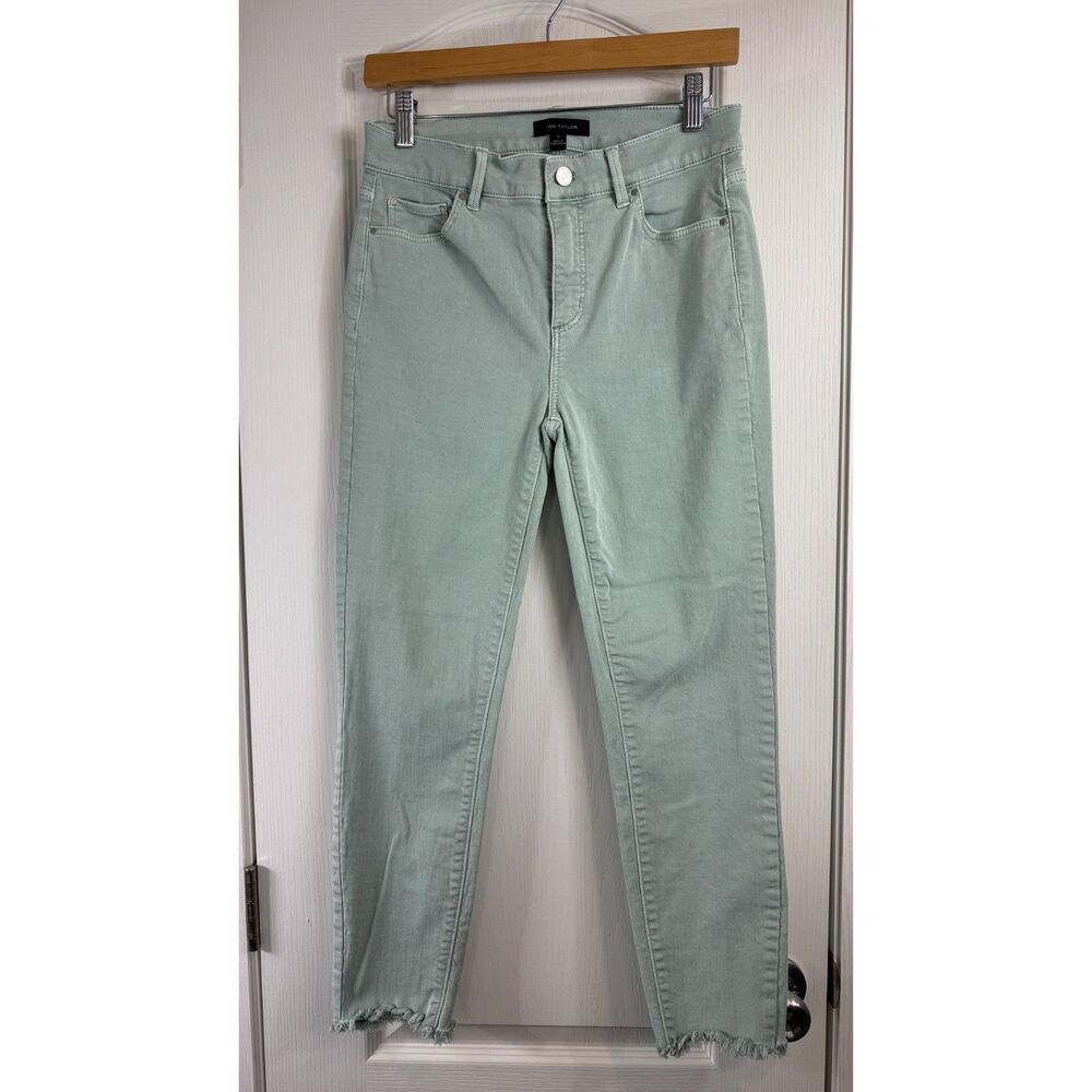 Ann Taylor Women's The Skinny Crop Jeans Light Green Denim Frayed Hem Size 4